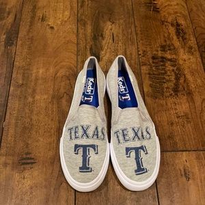 NWOB size 7 Keds gray Texas Rangers slide on